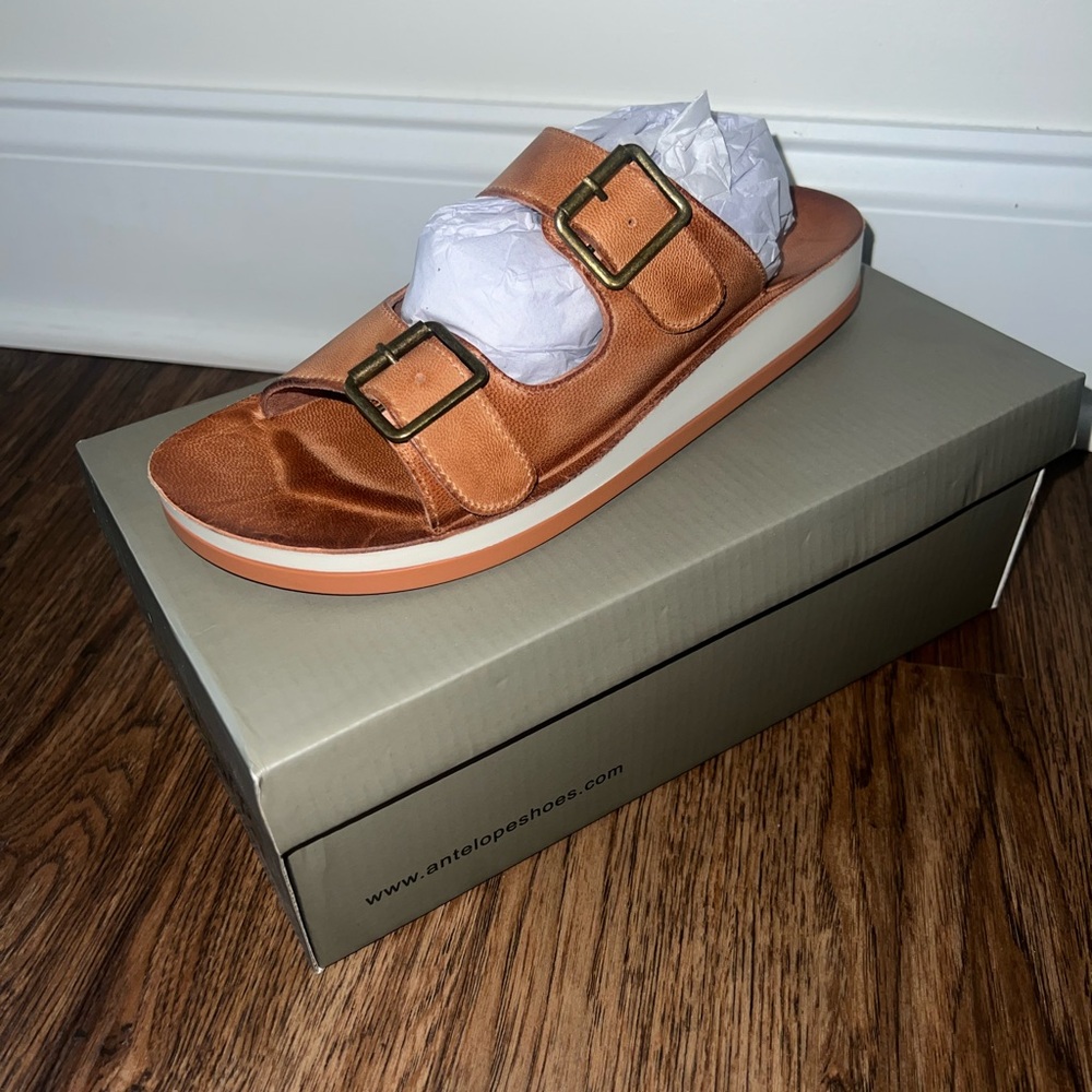 Women’s Leather Sandals